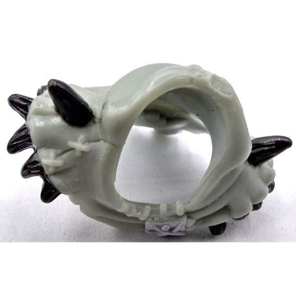 Armor Cowls Imaginext Character Toy Plastic Accessories Vintage Lot 4 piece - Picture 10 of 15